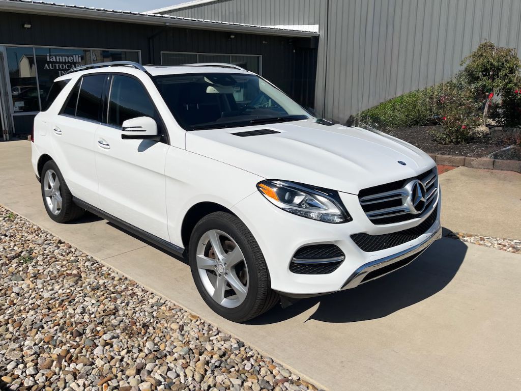 2016 Mercedes-Benz GLE-Class Image 14