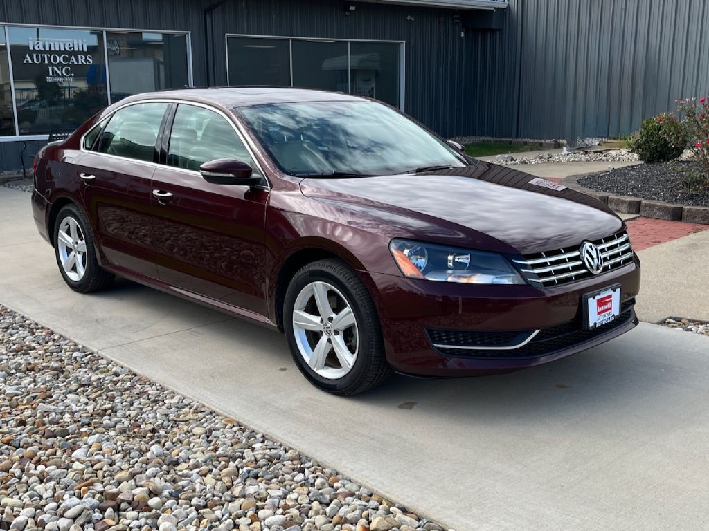 2012 Volkswagen Passat Image 5