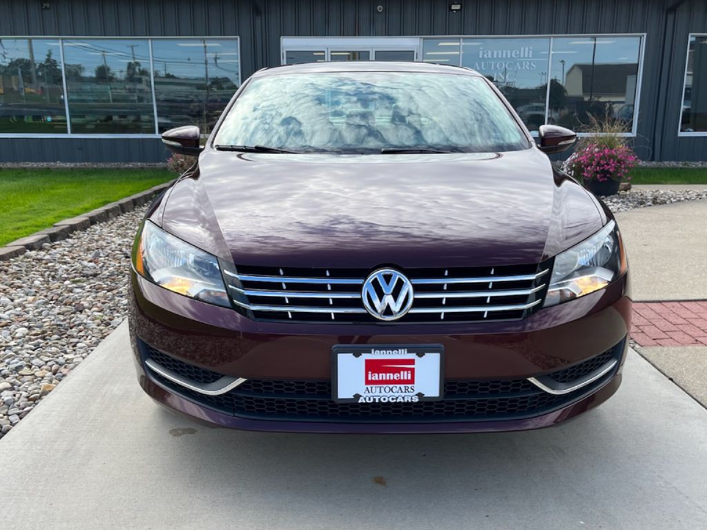 2012 Volkswagen Passat Image 6