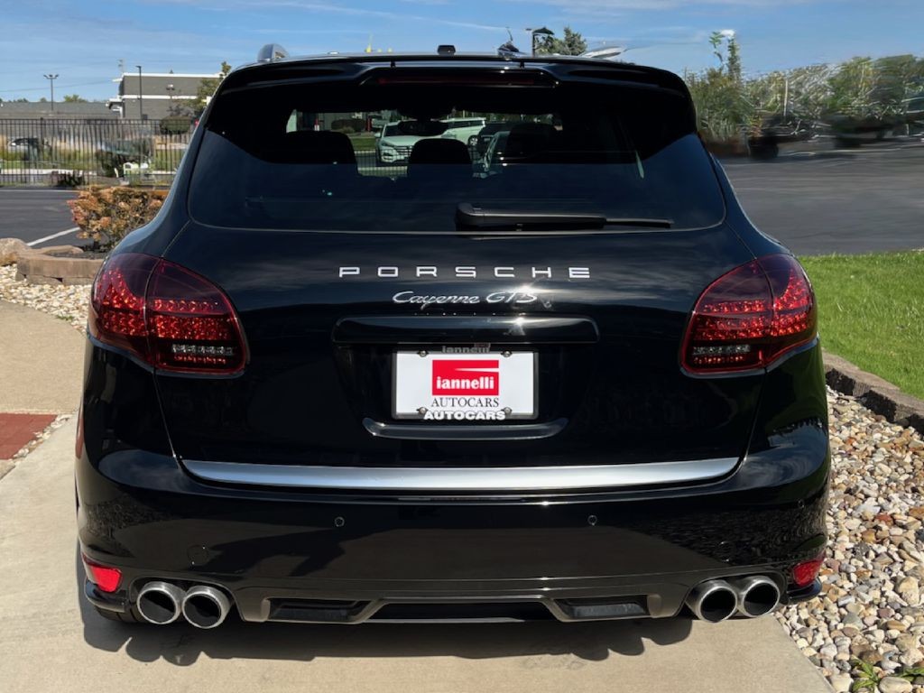 2014 Porsche Cayenne Image 8