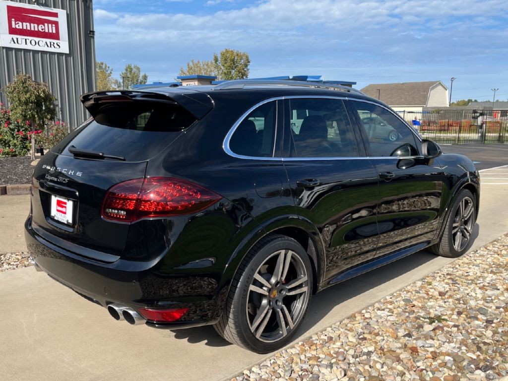 2014 Porsche Cayenne Image 10