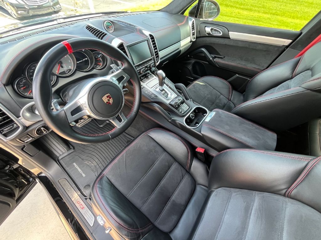 2014 Porsche Cayenne Image 11