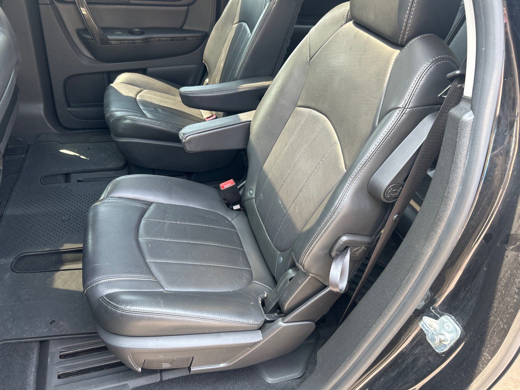 2017 GMC Acadia Image 5
