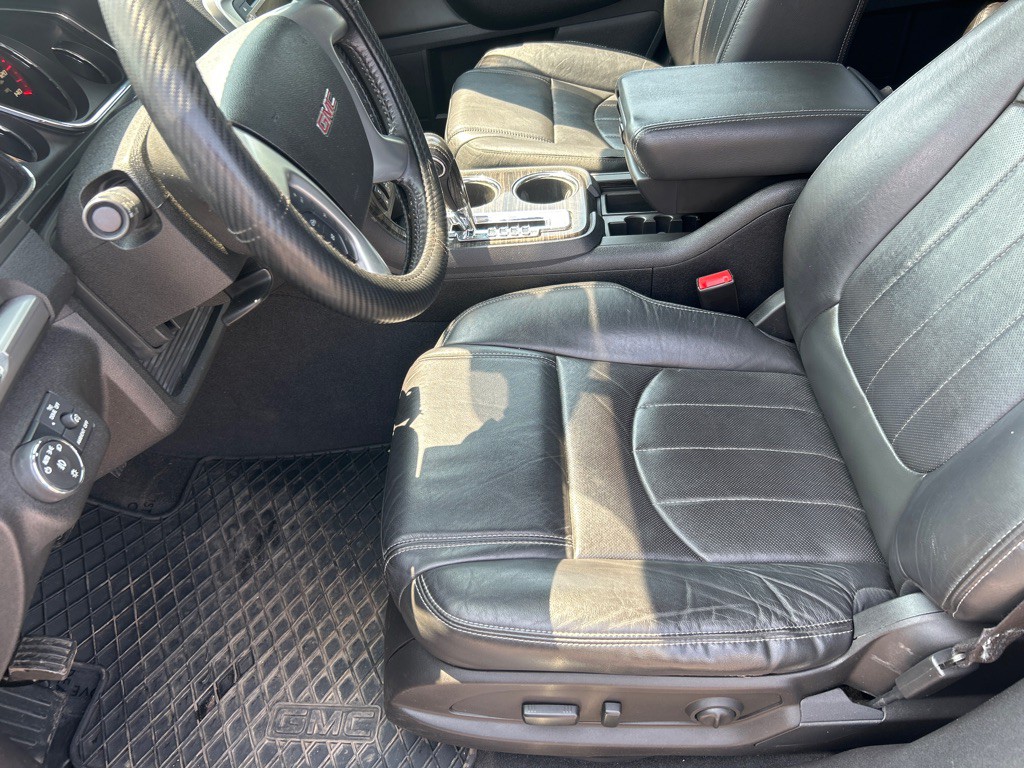 2017 GMC Acadia Image 7
