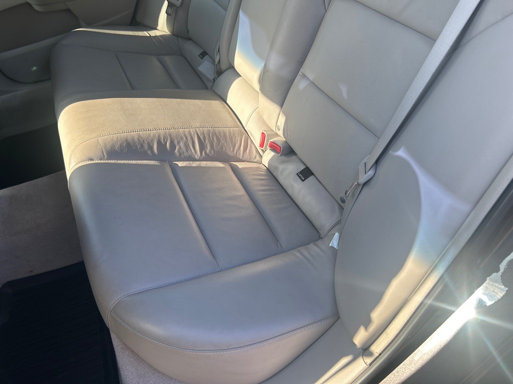 2011 Acura TL Image 3