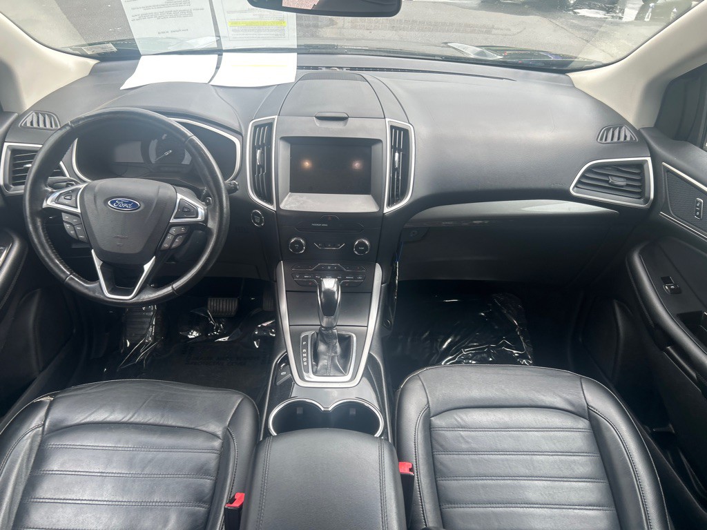 2016 Ford Edge Image 8