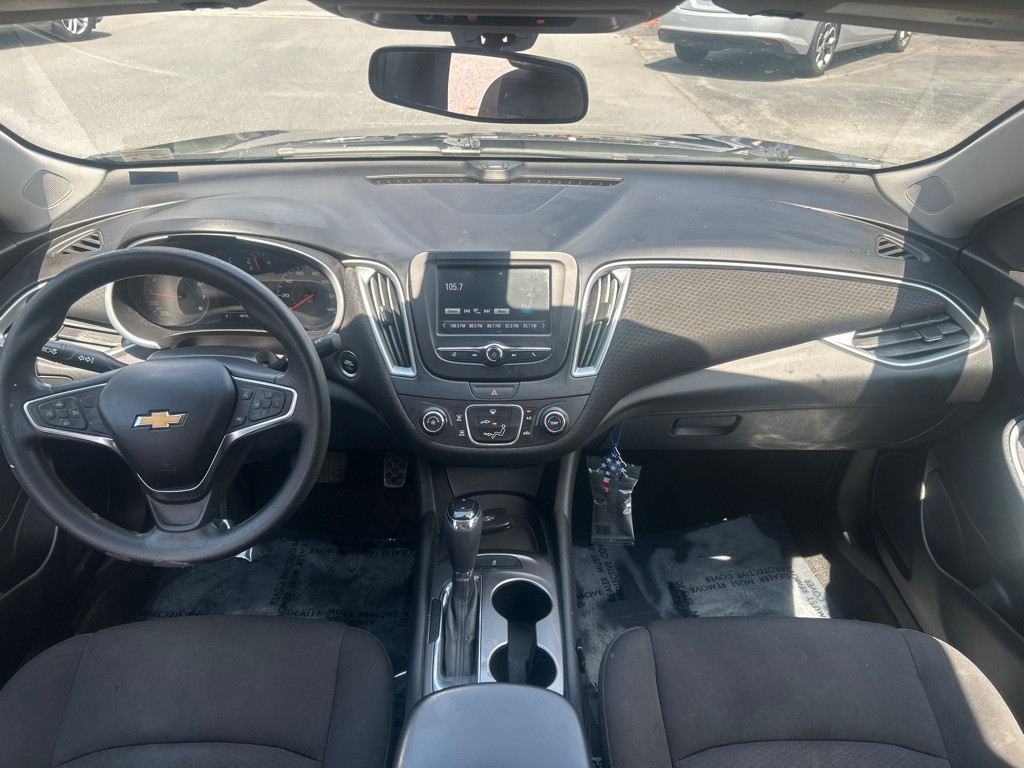 2018 Chevrolet Malibu Image 4