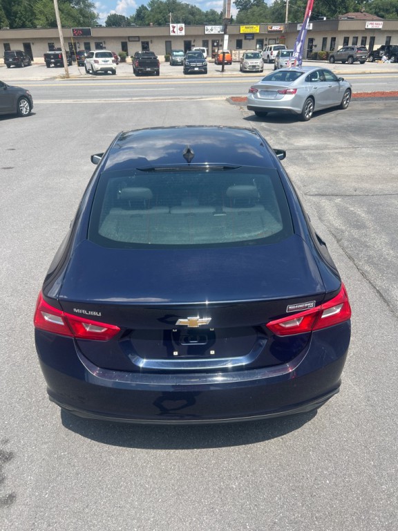 2018 Chevrolet Malibu Image 12