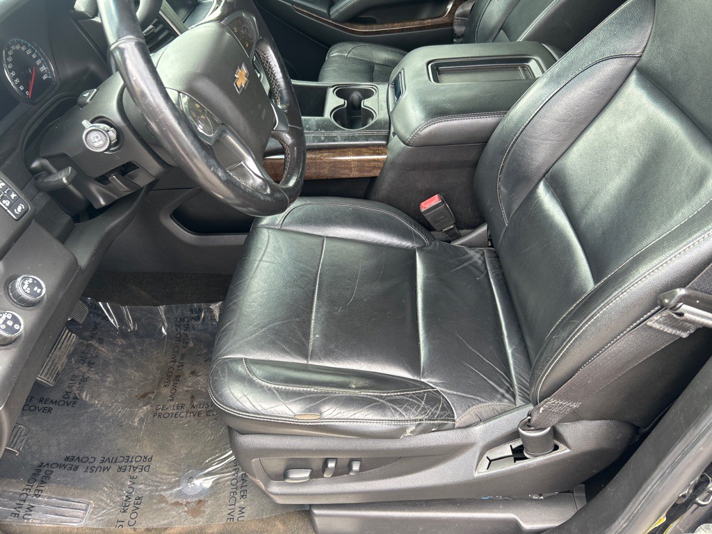 2017 Chevrolet Suburban Image 7