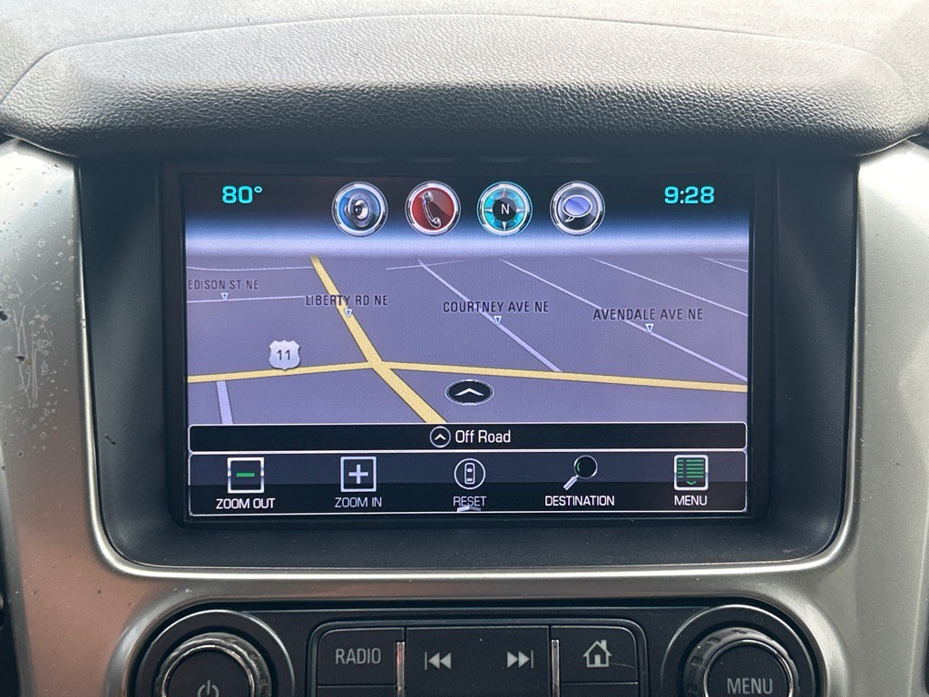 2017 Chevrolet Suburban Image 14