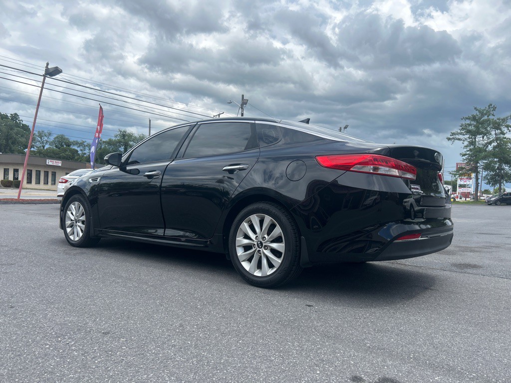 2016 Kia Optima Image 2