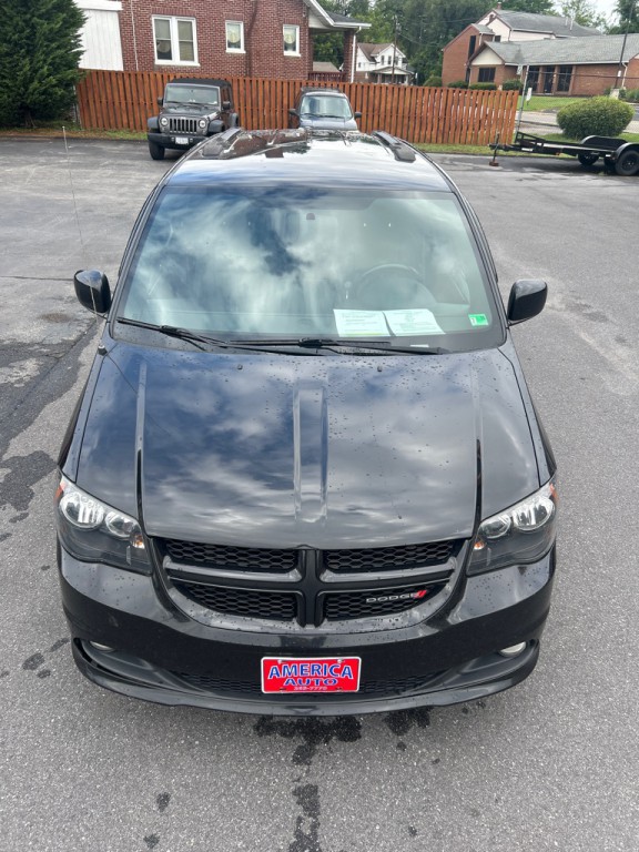 2016 Dodge Grand Caravan Image 2