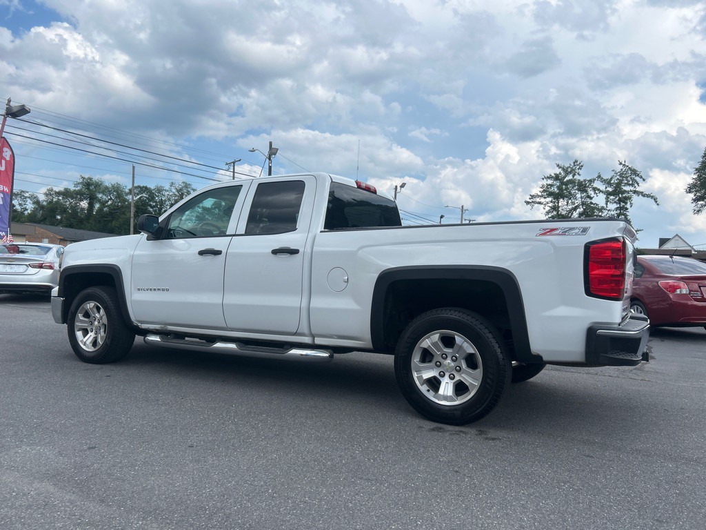 2014 Chevrolet Silverado 1500 Image 2