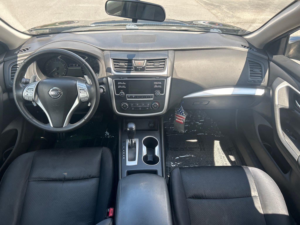 2017 Nissan Altima Image 6