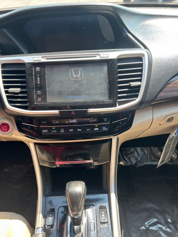 2016 Honda Accord Image 6