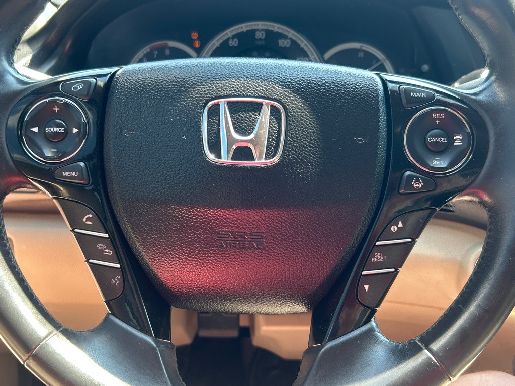 2016 Honda Accord Image 14