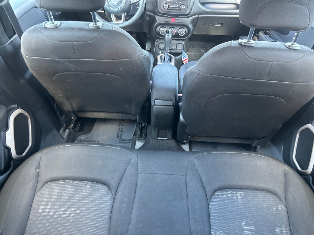 2016 Jeep Renegade Image 4