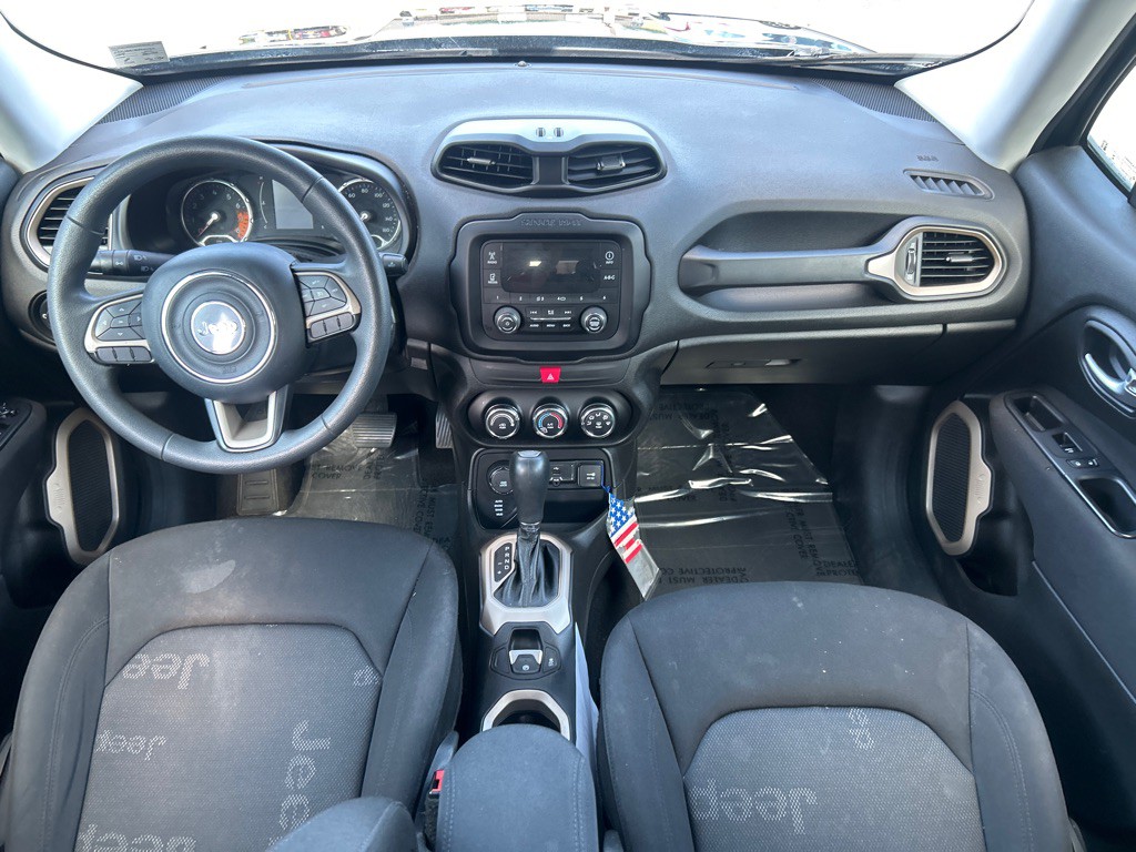 2016 Jeep Renegade Image 6