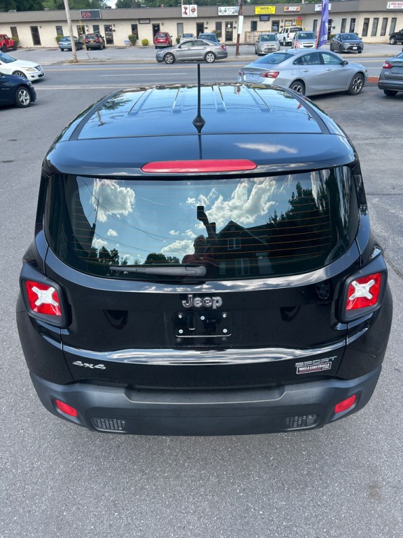 2016 Jeep Renegade Image 12
