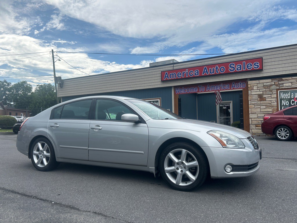 2004 Nissan Maxima Image 1