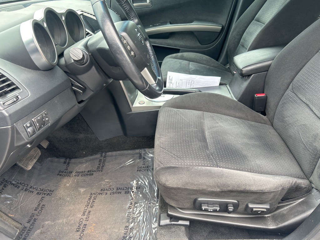 2004 Nissan Maxima Image 5