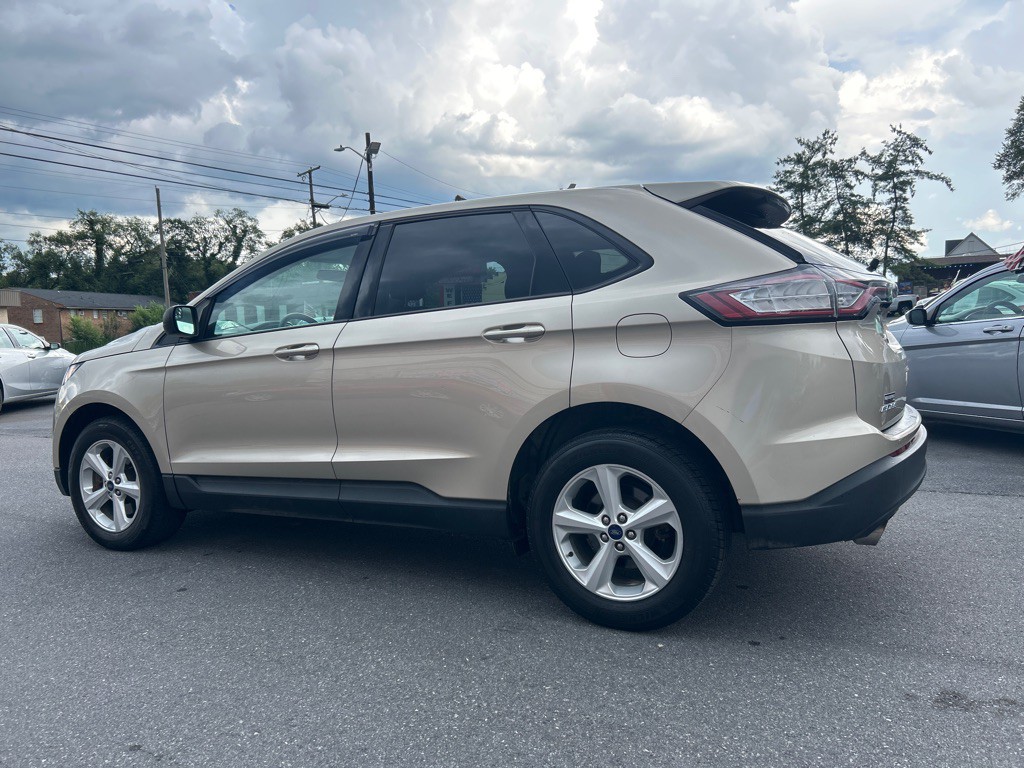 2018 Ford Edge Image 2