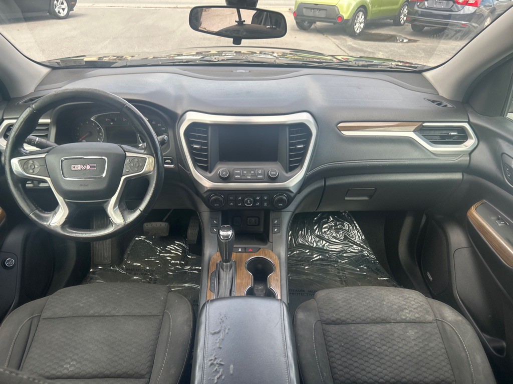 2017 GMC Acadia Image 6