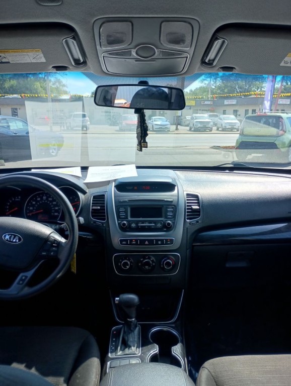 2015 Kia Sorento Image 9