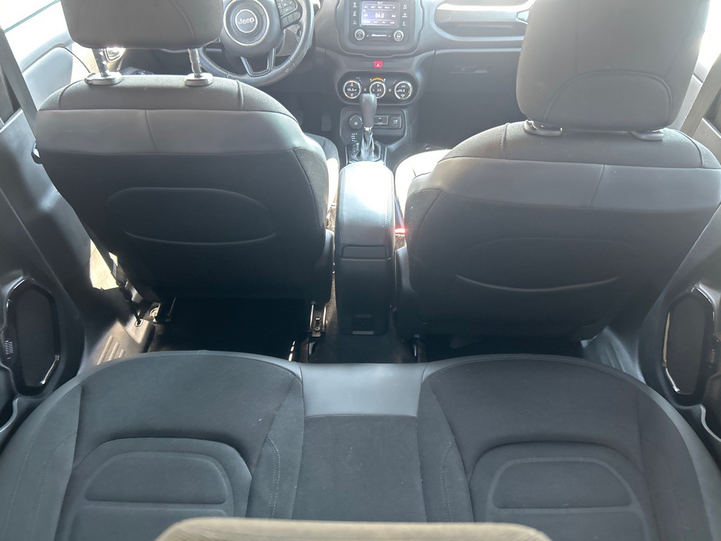 2017 Jeep Renegade Image 4