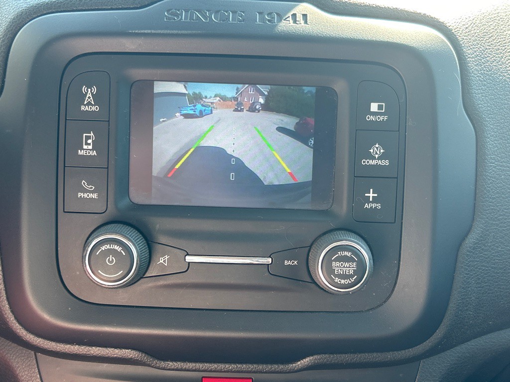 2017 Jeep Renegade Image 13