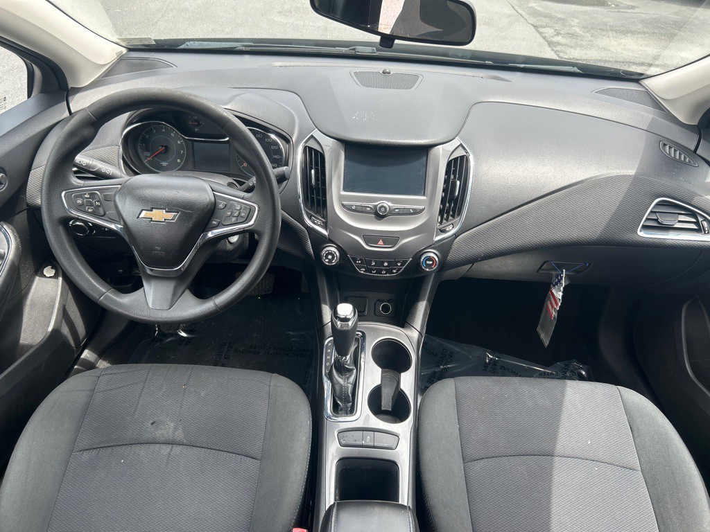 2017 Chevrolet Cruze Image 4