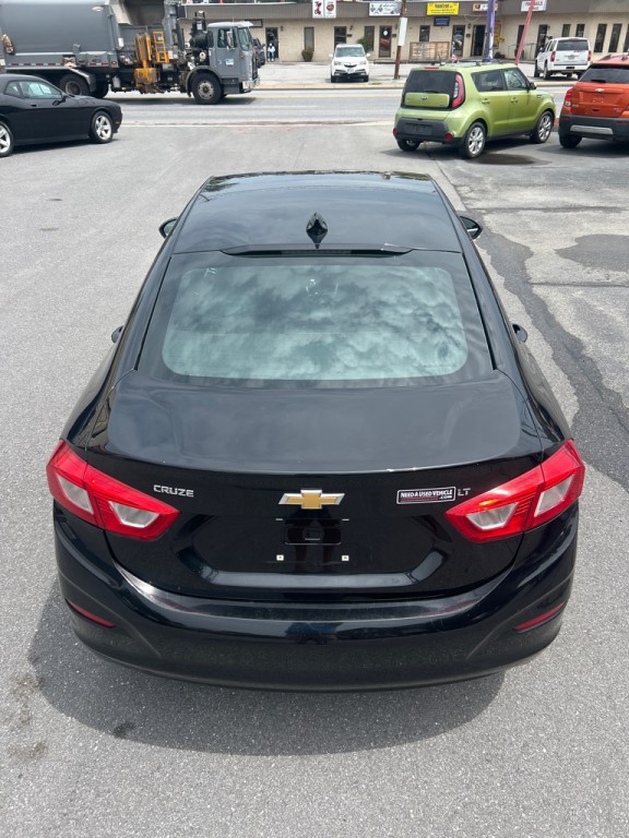 2017 Chevrolet Cruze Image 12