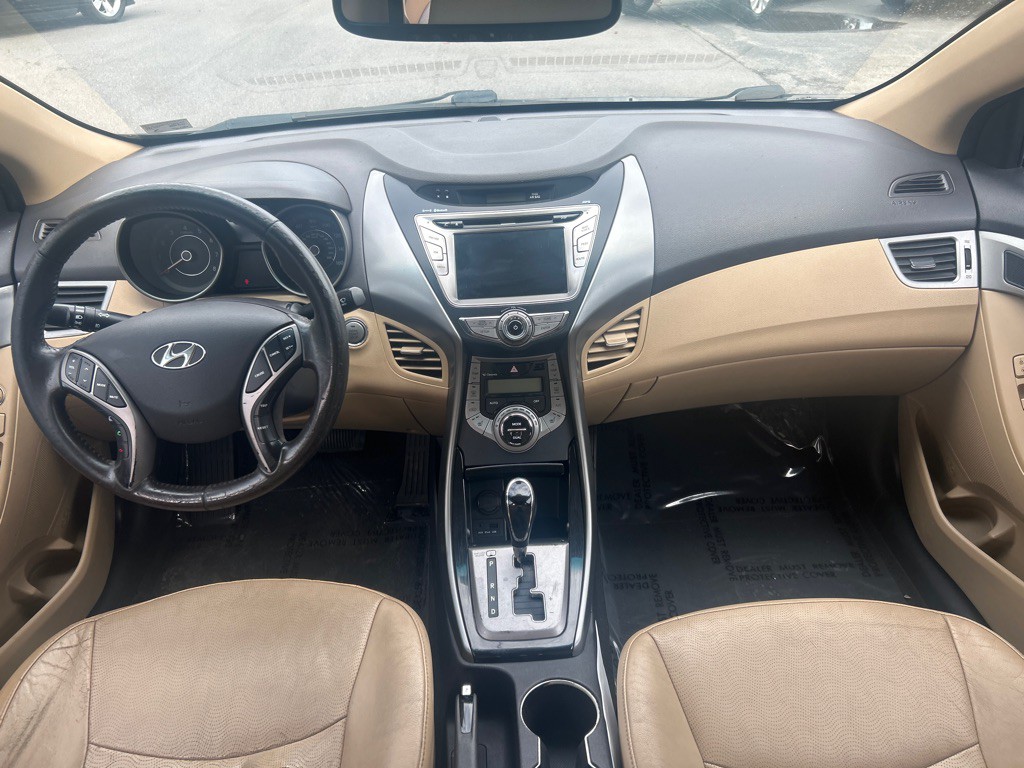 2013 Hyundai Elantra Image 4