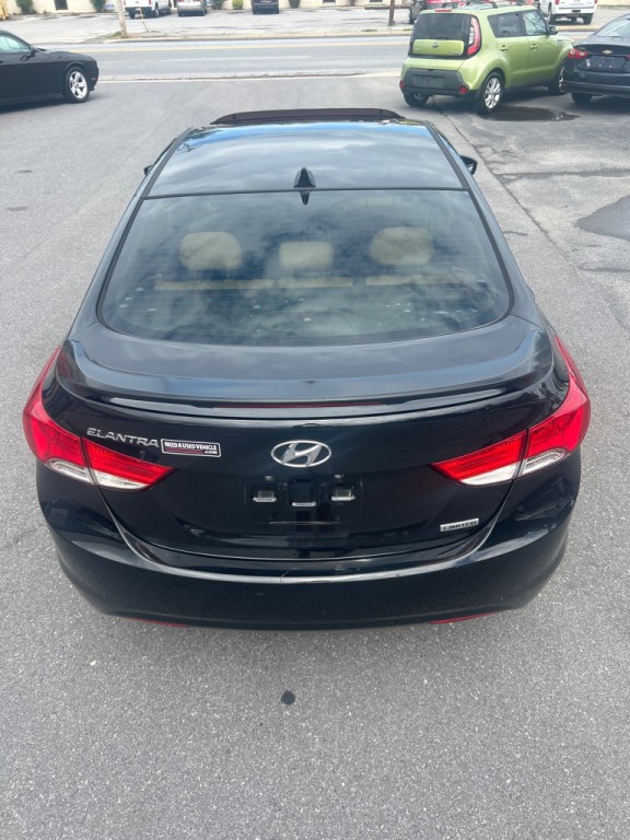 2013 Hyundai Elantra Image 11