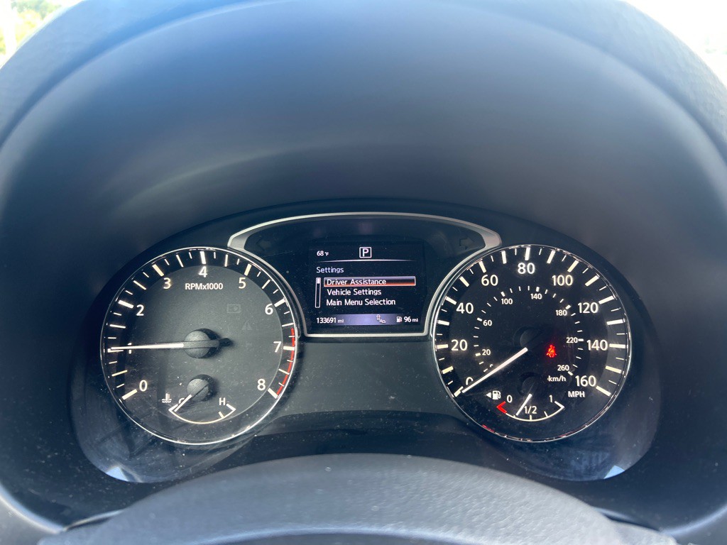 2016 Nissan Altima Image 9