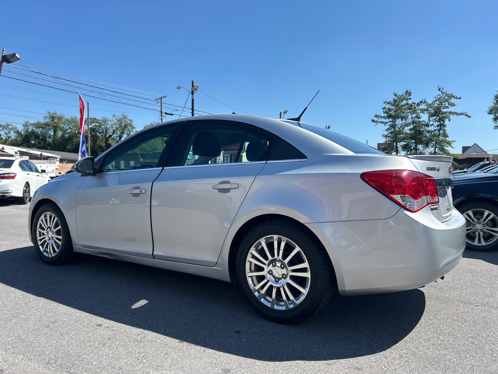 2012 Chevrolet Cruze Image 3