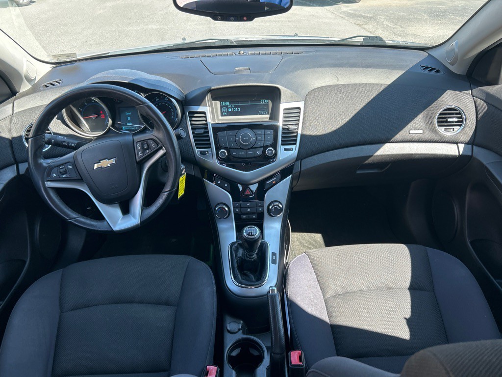 2012 Chevrolet Cruze Image 6