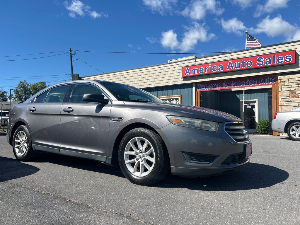 2013 Ford Taurus Image 1