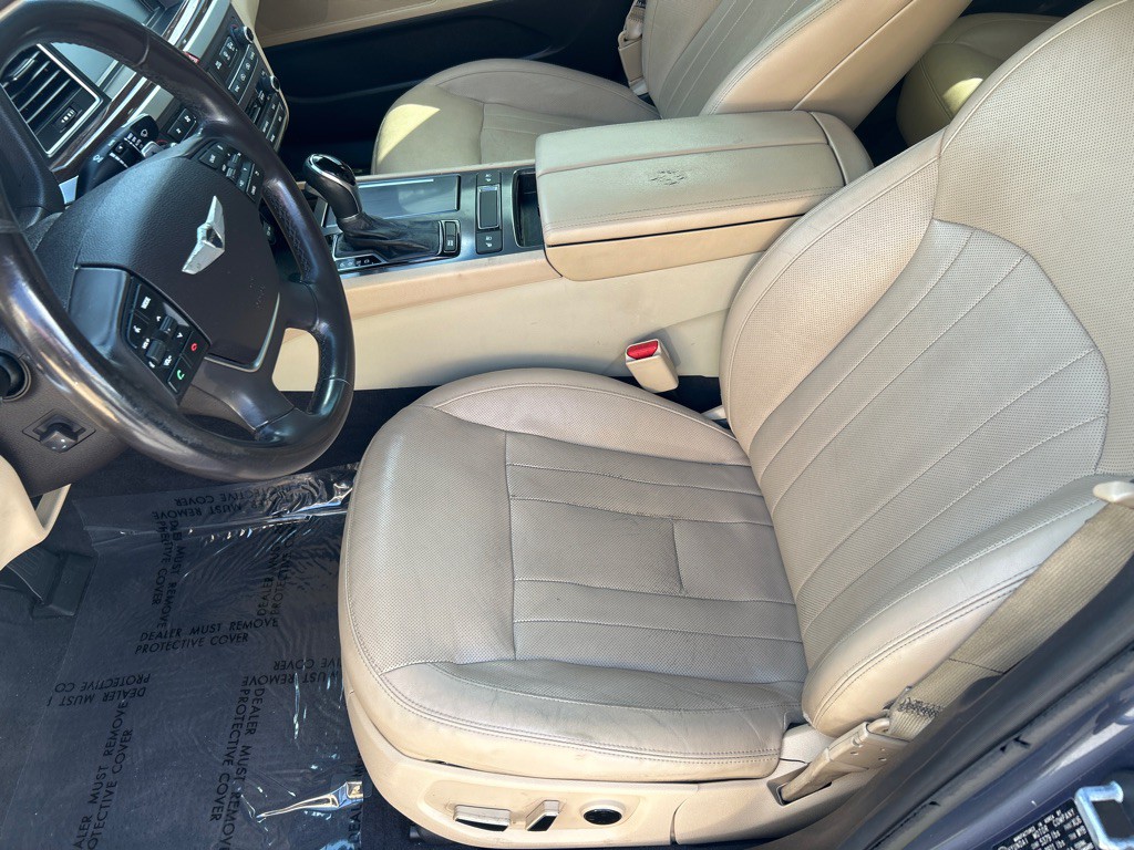 2015 Hyundai Genesis Image 5