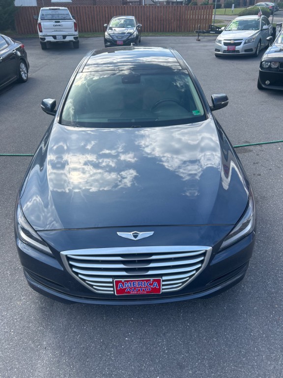 2015 Hyundai Genesis Image 11