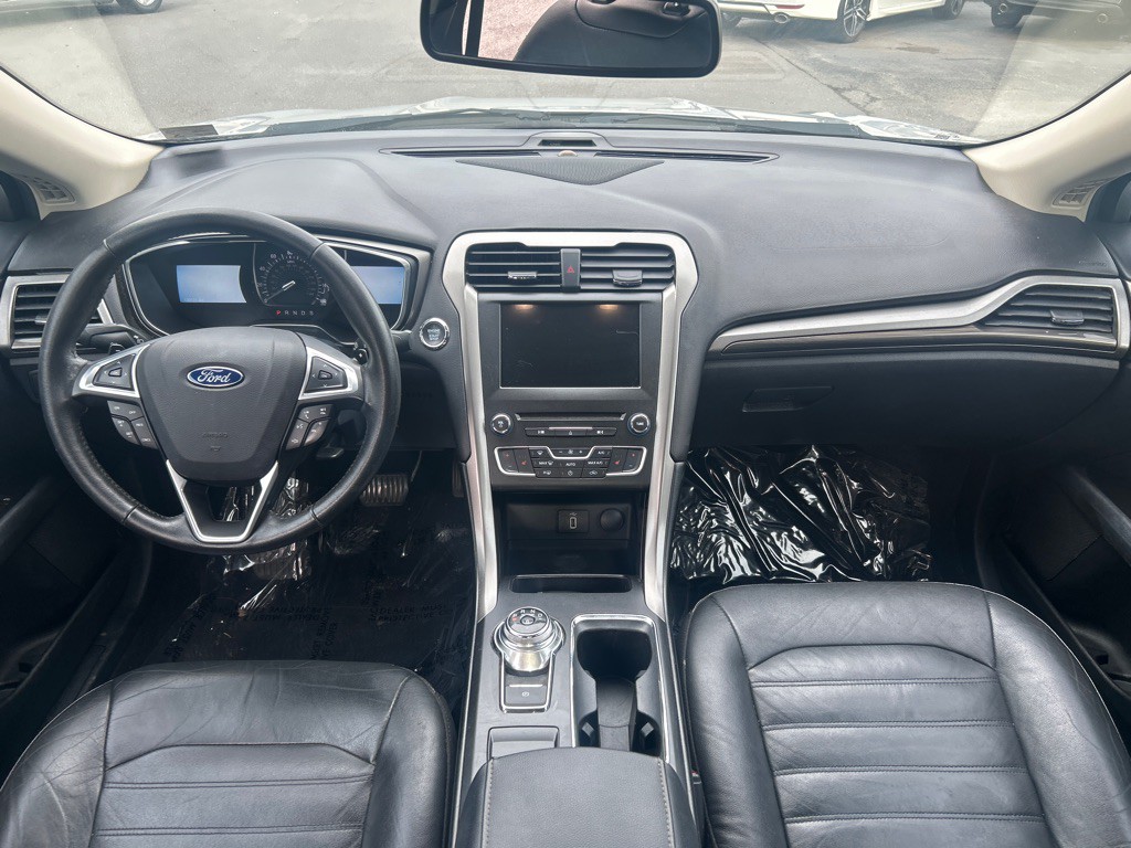 2017 Ford Fusion Image 4
