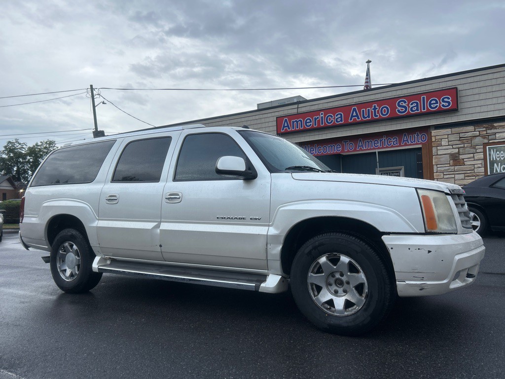 2005 Cadillac Escalade Image 1