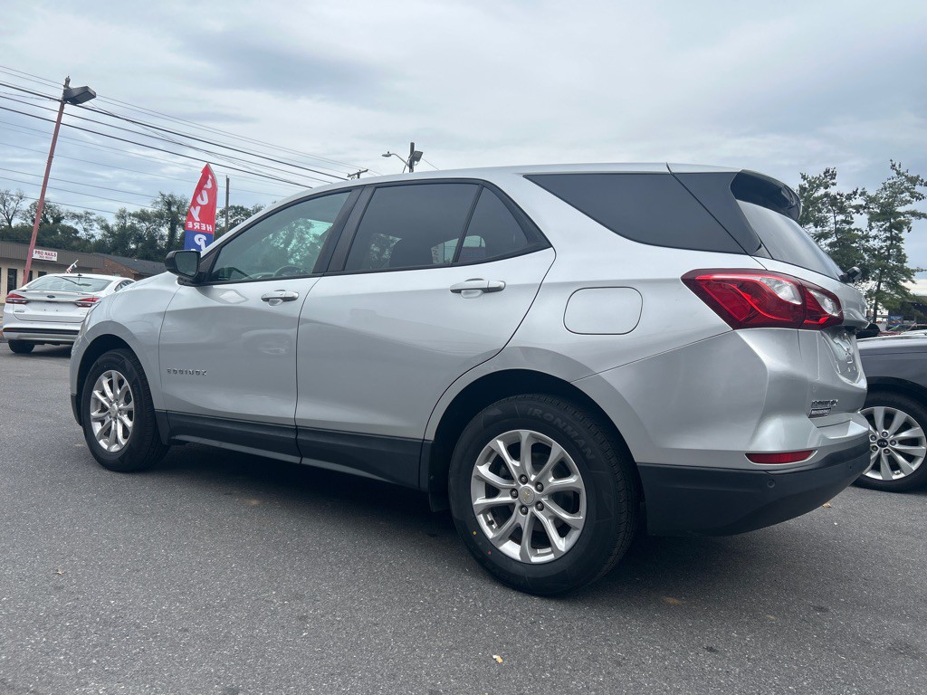 2020 Chevrolet Equinox Image 2