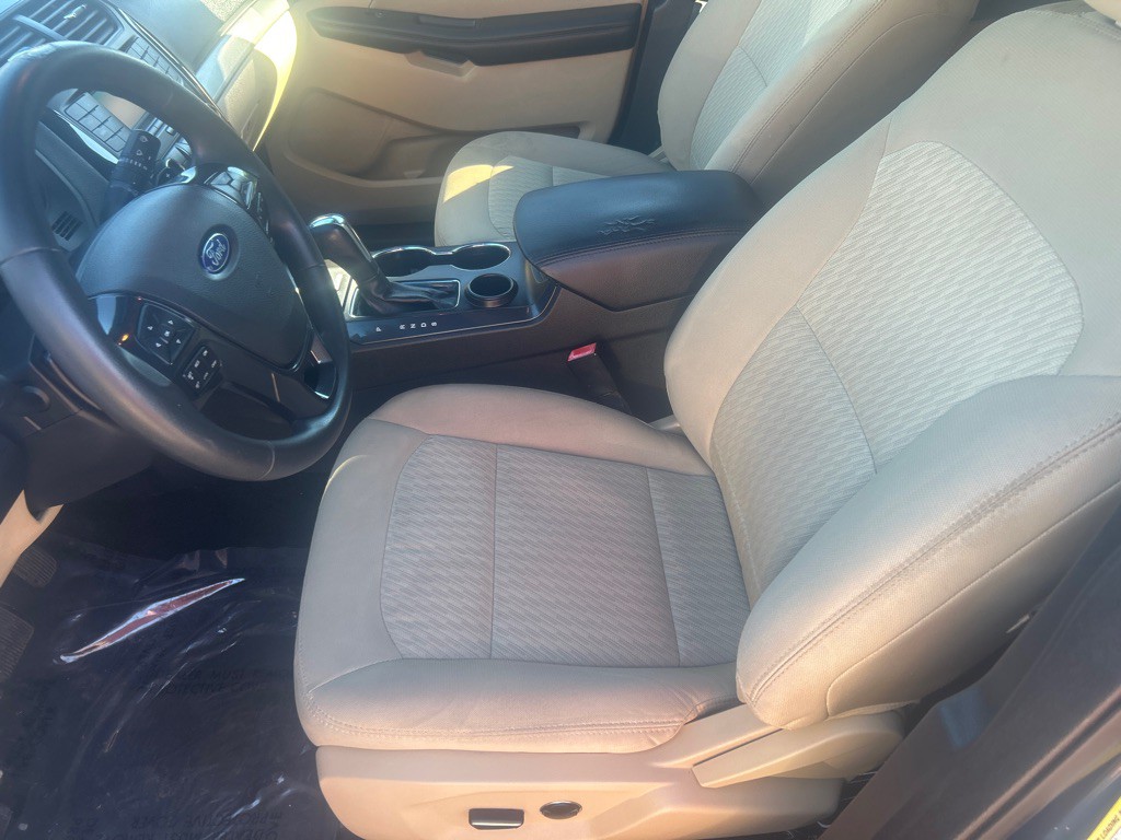 2017 Ford Explorer Image 7