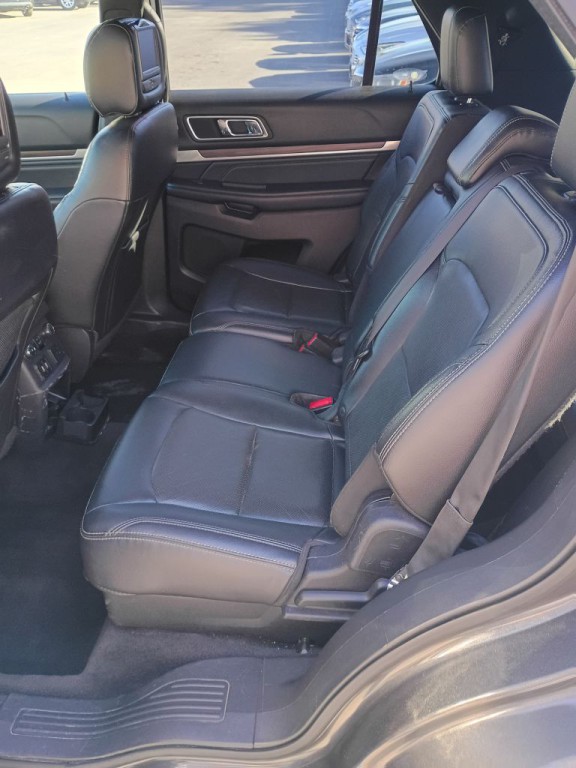 2016 Ford Explorer Image 11