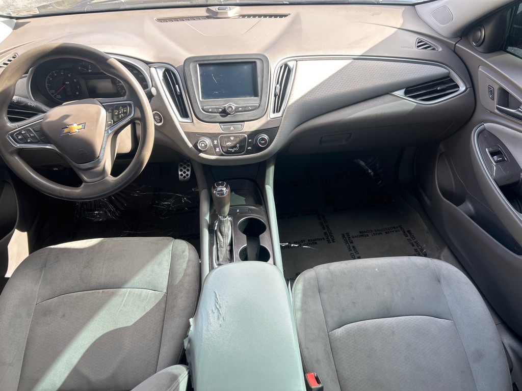 2017 Chevrolet Malibu Image 6