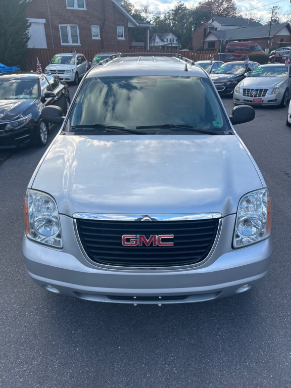 2013 GMC Yukon Image 2