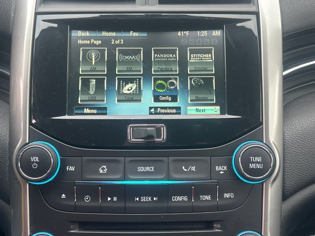 2016 Chevrolet Malibu Image 12