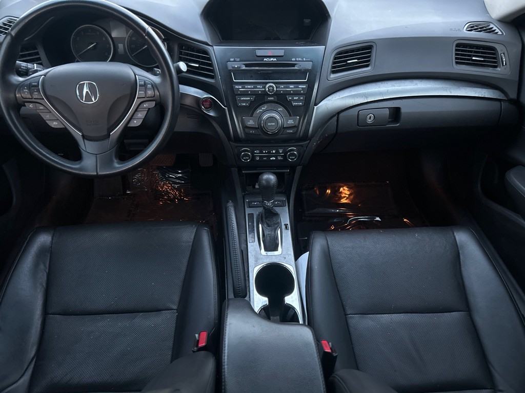 2013 Acura ILX Image 4