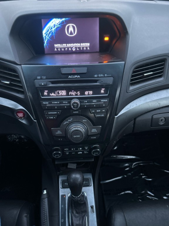 2013 Acura ILX Image 6